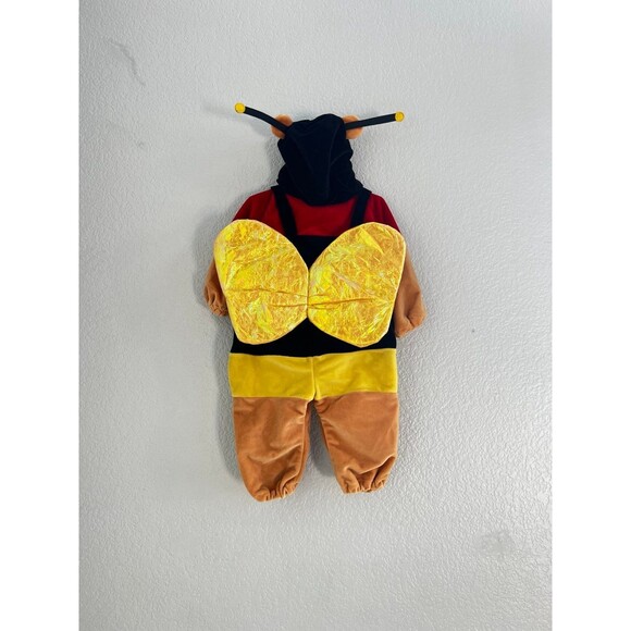 Disney Store, Winnie the Pooh w/ Wings Costume, Size 6 to 12 mos - Picture 4 of 8